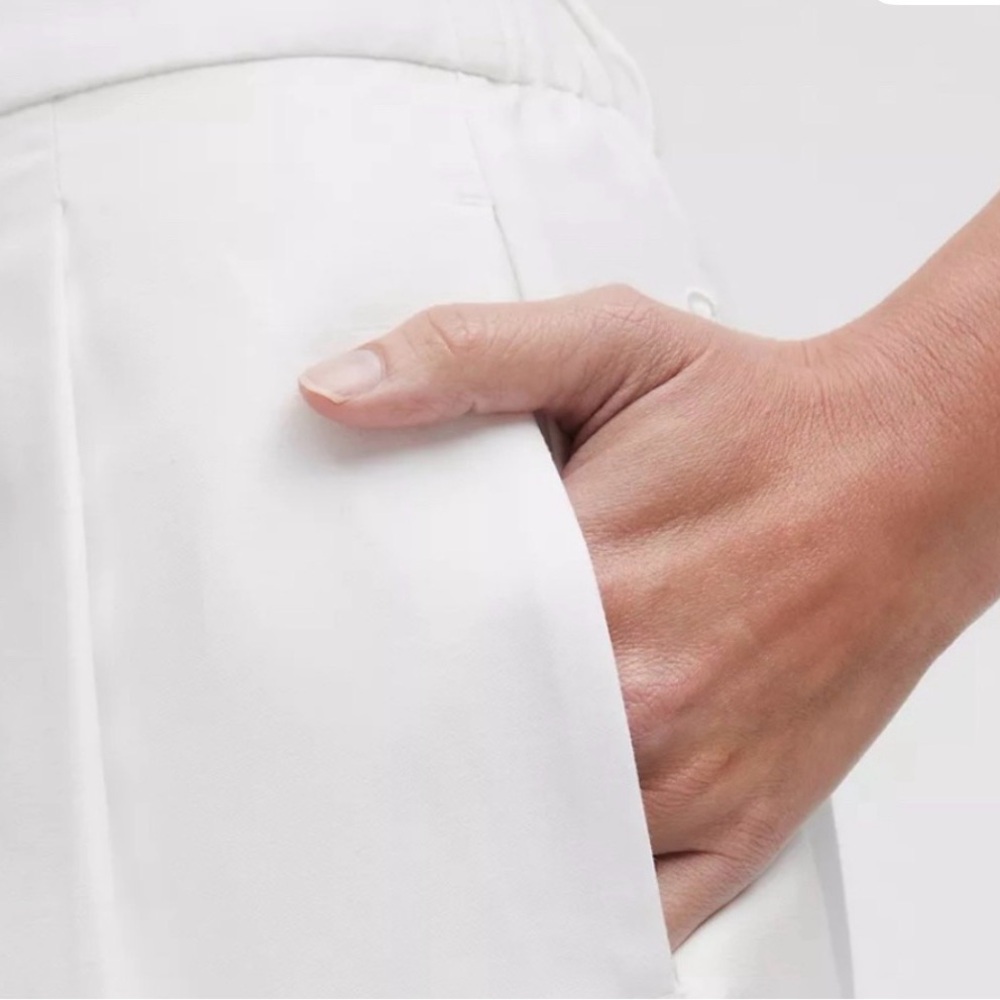 lululemon athletica White Women Shorts - Picture 4 of 11